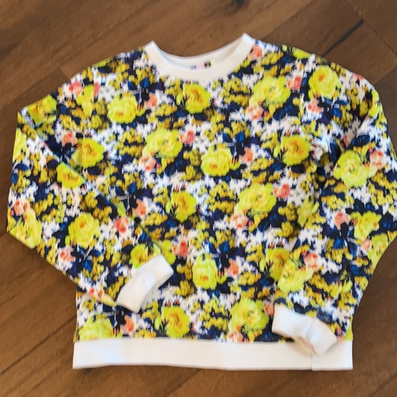 MSGM Girls Floral Swearshirt Size 10 - Picture 3 of 6